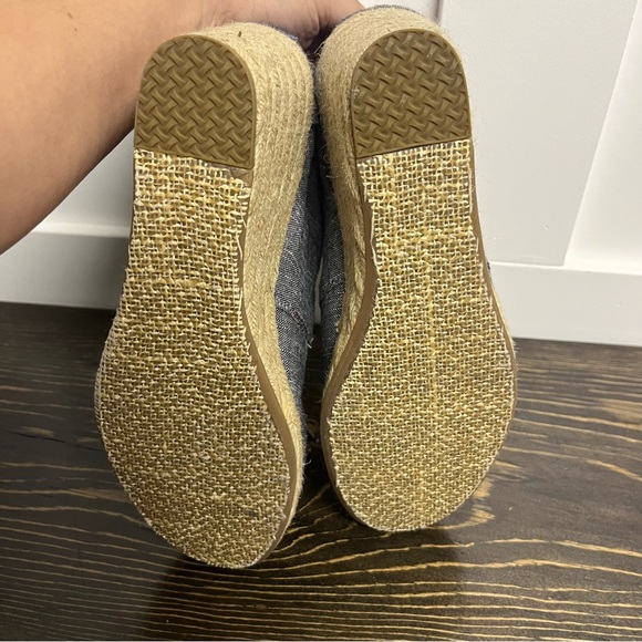 ⬇️$28 Toms shoe wedges size 9 - Picture 6 of 7